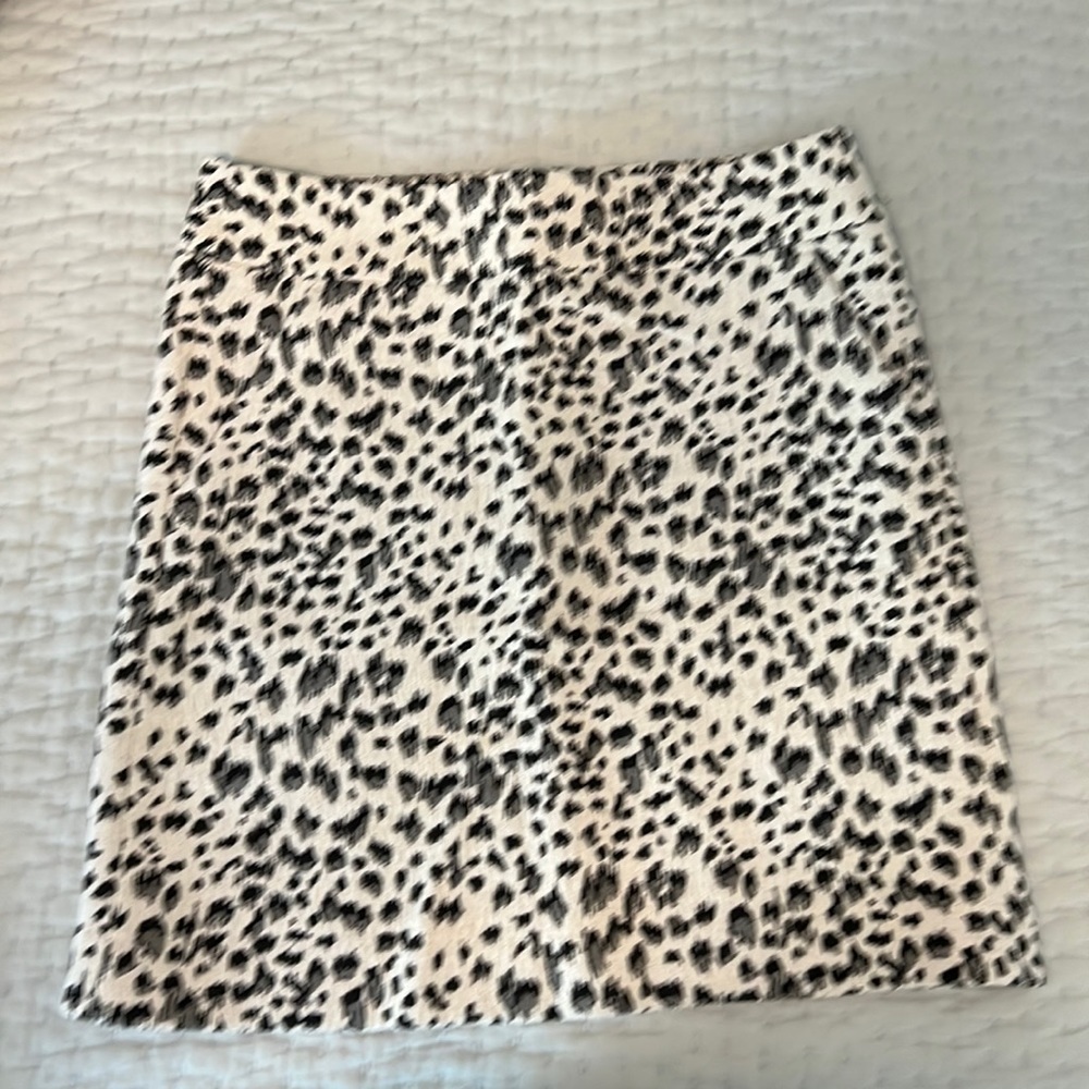 LOFT animal print a line skirt